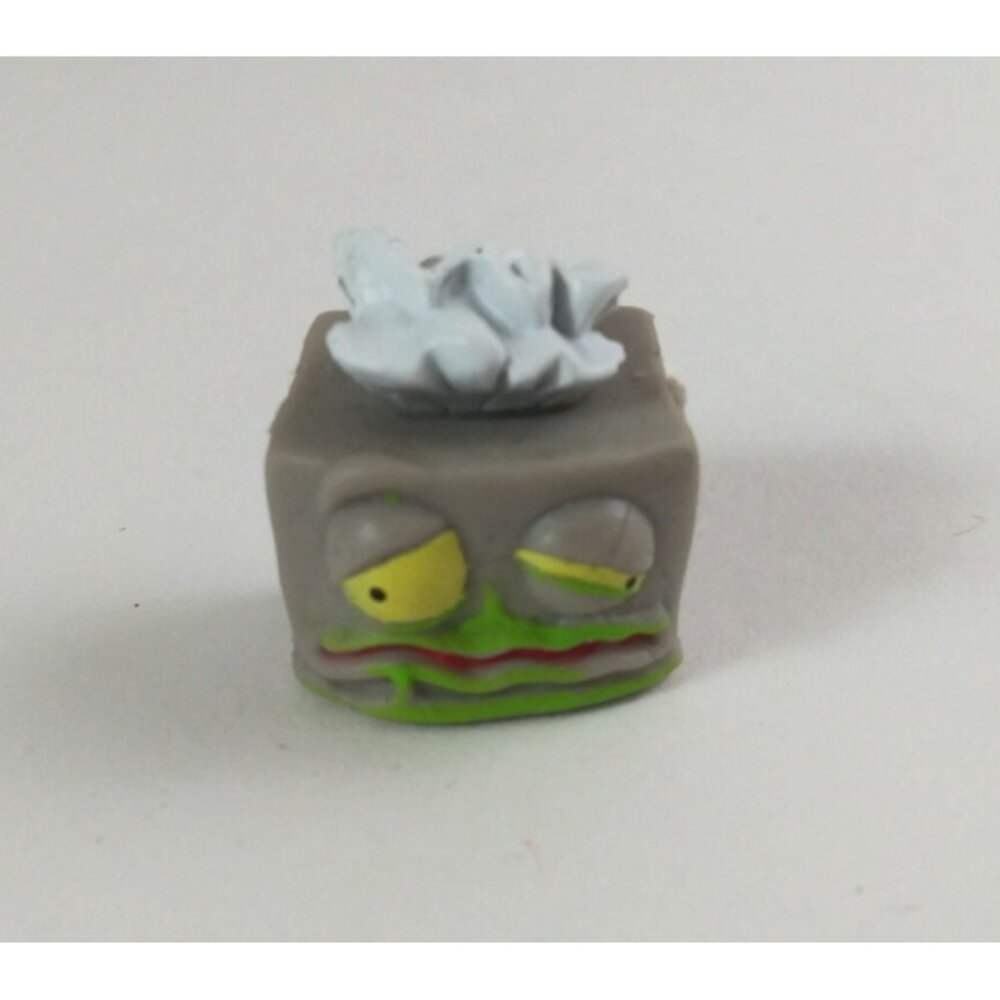 Grossery Gang Series 1 Barf Room Supplies Gray Snot Good Tissues Rare